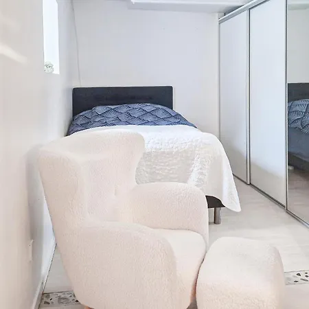 1 Bedroom Cozy In * 히링