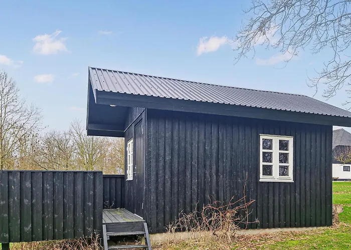1 Bedroom Cozy In
